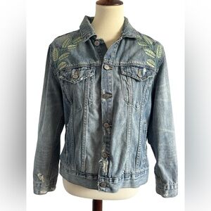 Lucky Brand Denim Trucker  Embroidered Horseshoe Distressed Floral Jacket Size M